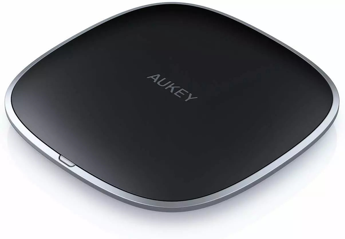 AUKEY Graphite Wireless Charger, Ultra-compact Wireless Charging Pad