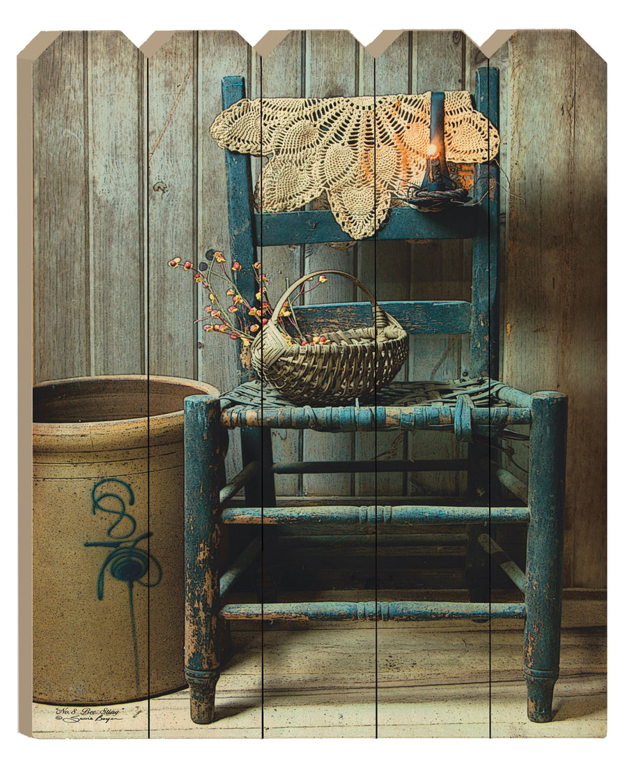 《这把旧椅子》，艺术家 Susie Boyer 作品，印制于木栅栏墙画上