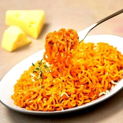 三养火鸡辣面，辣鸡肉拉面，韩式炒方便面